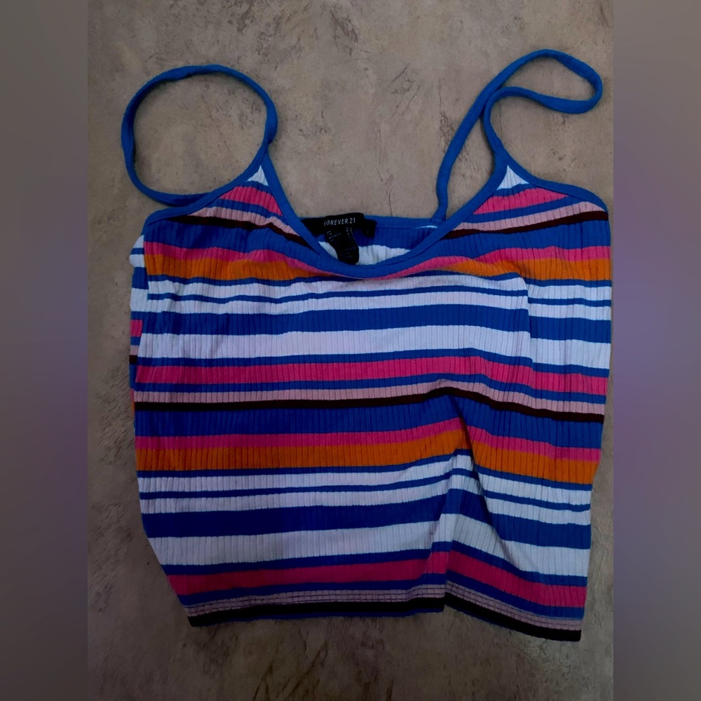 Forever 21 crop top size small